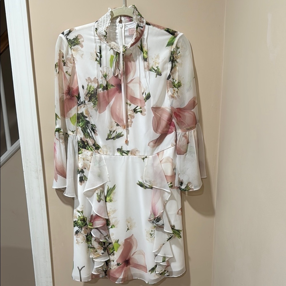 Ted Baker Ruffle Bow Neck Dress in Harmony Floral White Size US4 - Picture 2 of 5